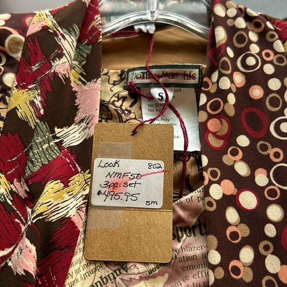 2 piece Tank top and belted over jacket “nothing matches” newspaper print fabric - Picture 15 of 17